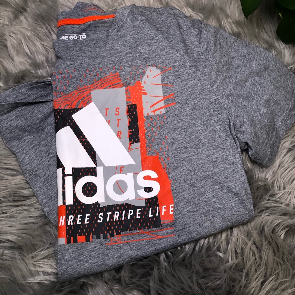 Adidas Kids XL Gray T-Shirt with Red and White Graphic